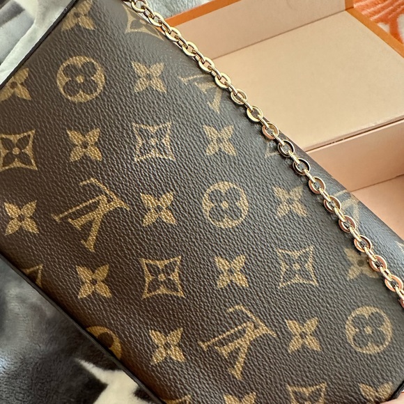 Louis Vuitton Felicie Pochette with inserts and box - Picture 9 of 14